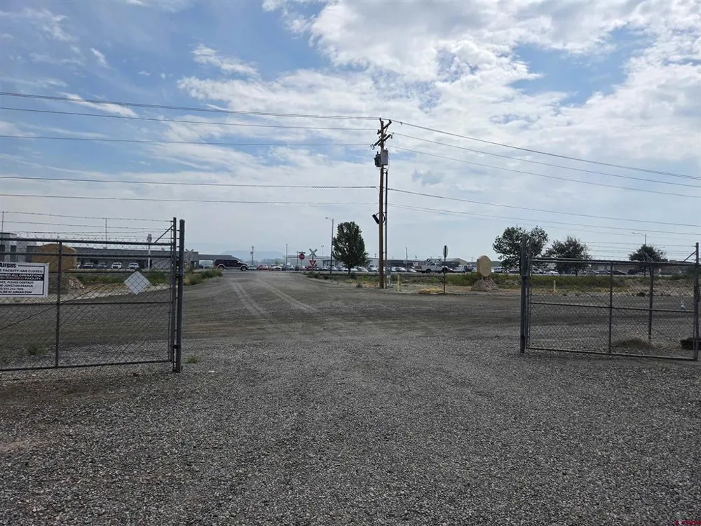 1765 & 1775 Launa Drive Montrose, CO 81401
