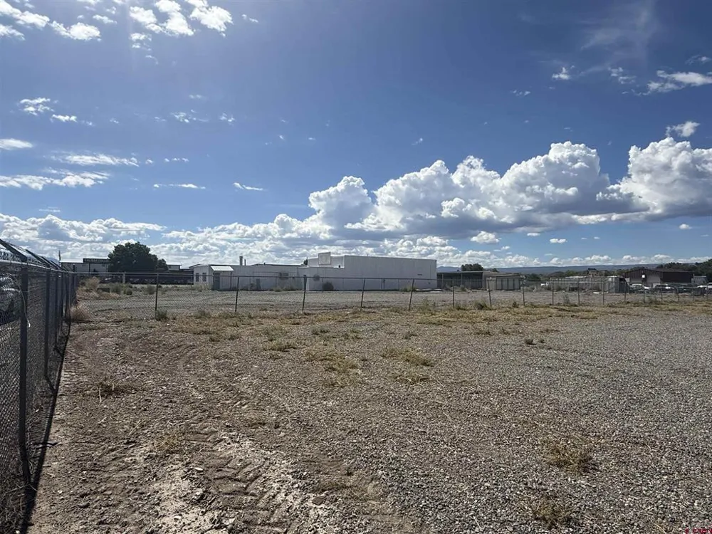 1765 & 1775 Launa Drive Montrose, CO 81401
