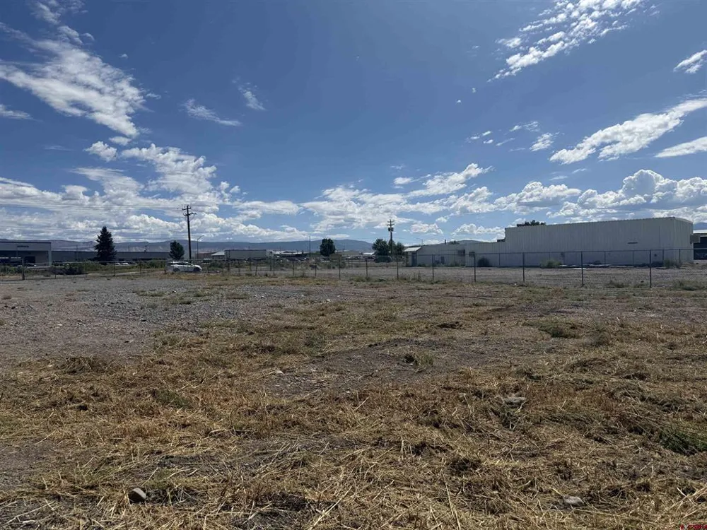 1765 & 1775 Launa Drive Montrose, CO 81401
