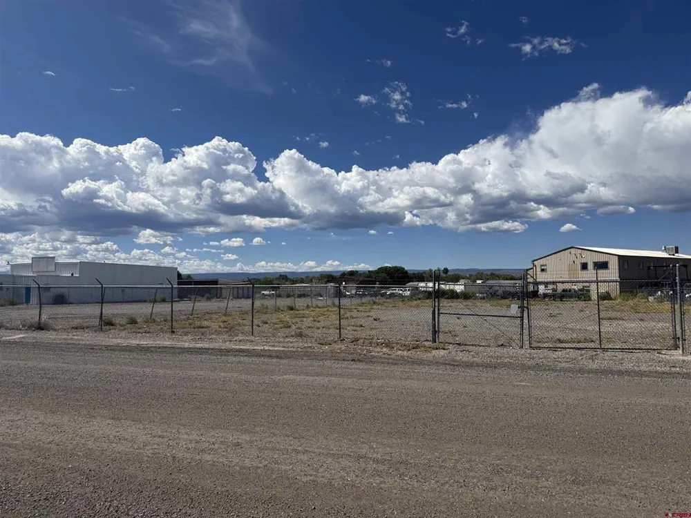 1765 & 1775 Launa Drive Montrose, CO 81401