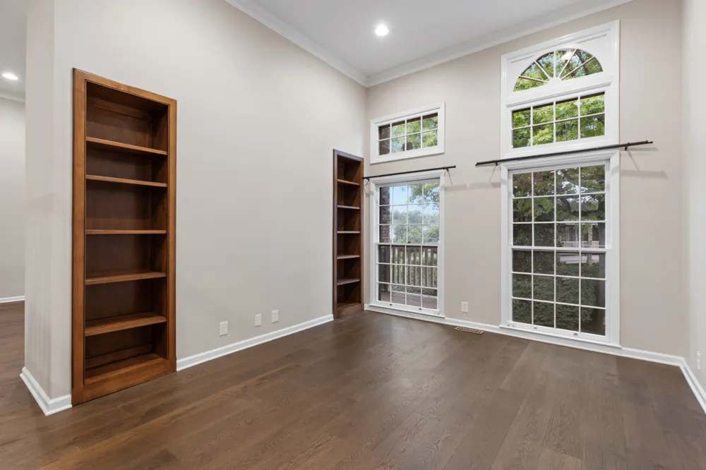 401 Bowling Ave #17 Nashville, TN 37205