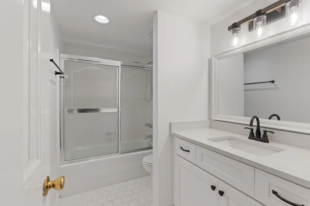 401 Bowling Ave #17 Nashville, TN 37205