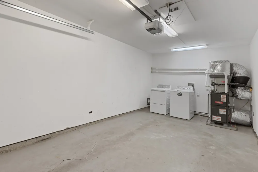 401 Bowling Ave #17 Nashville, TN 37205