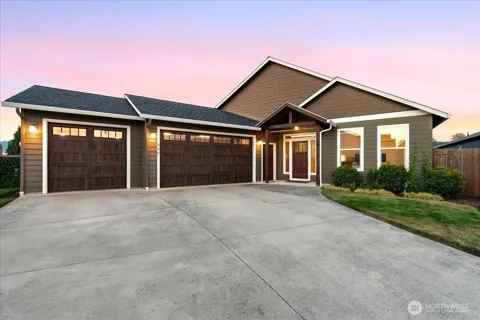 450 Lilac Lane