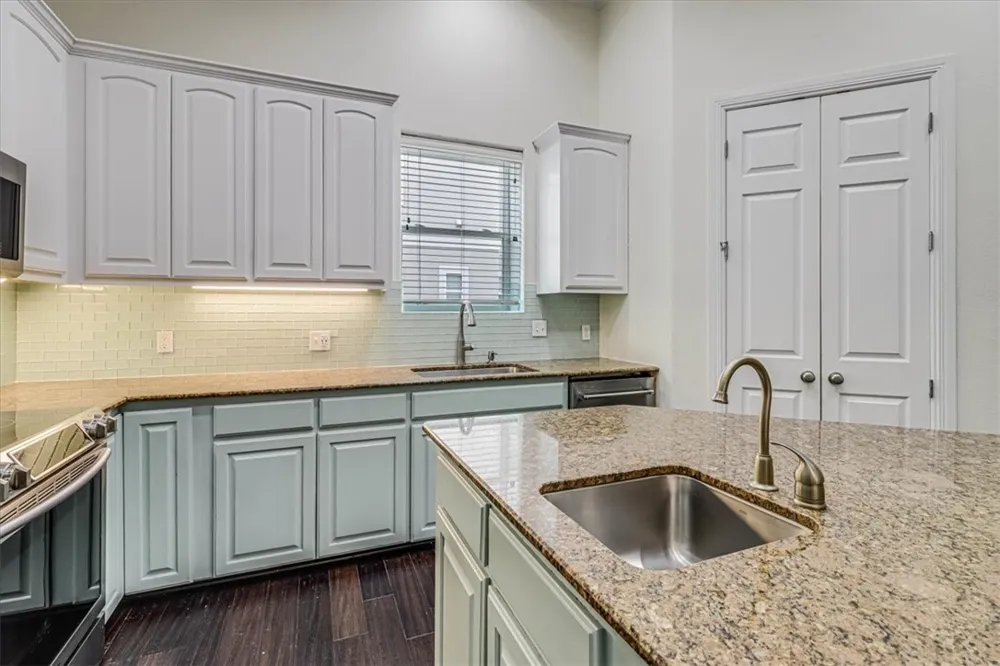 14910 Leeward Drive #304 Corpus Christi, TX 78418