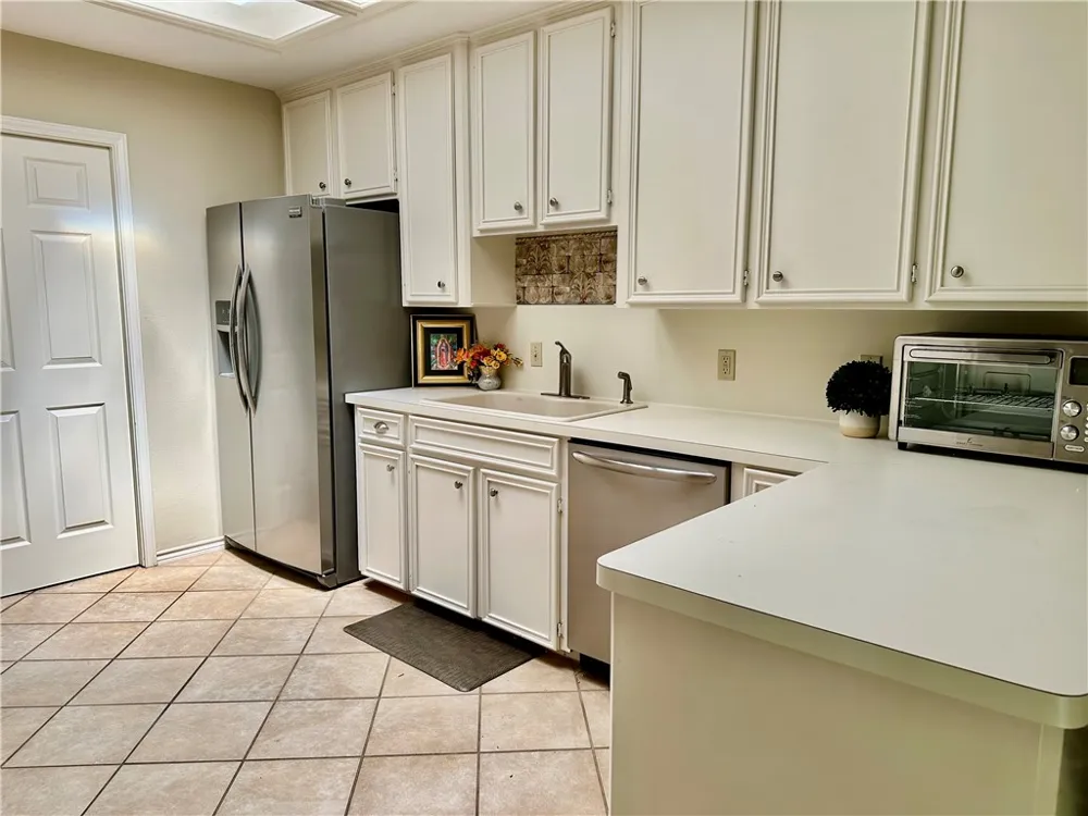 67 Lake Shore Drive Corpus Christi, TX 78413