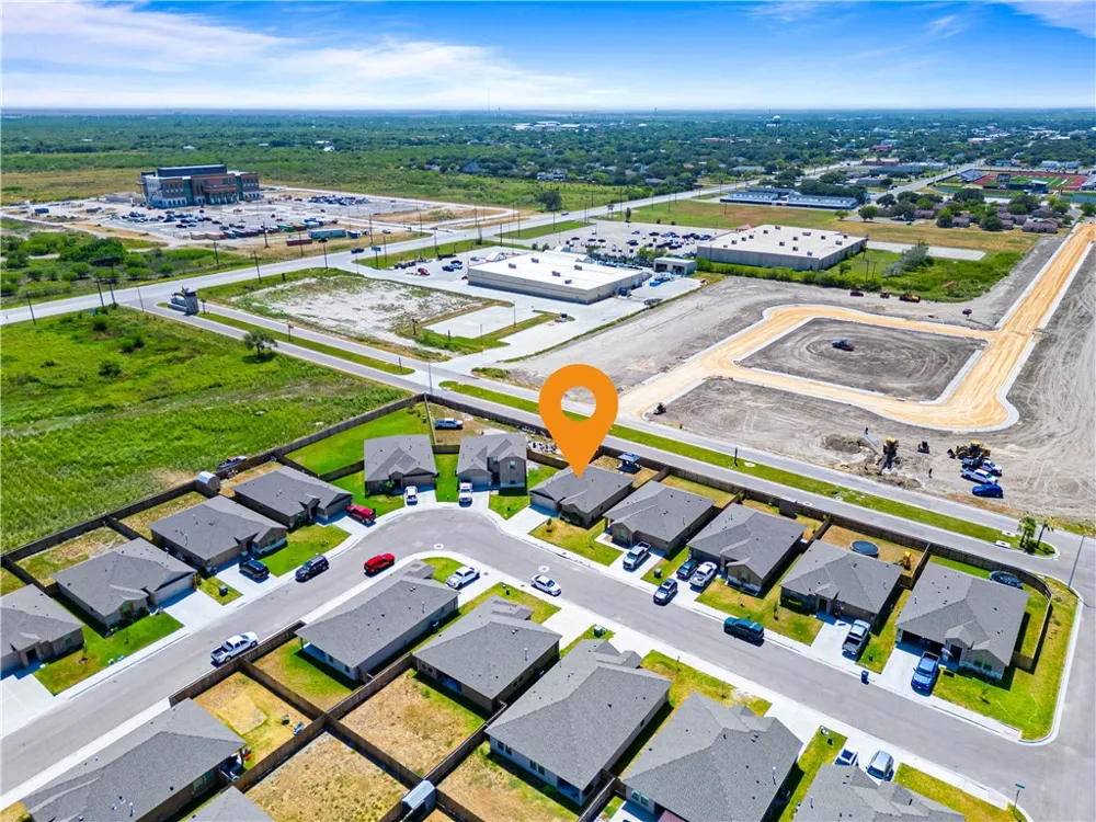108 Donegal Street Sinton, TX 78387