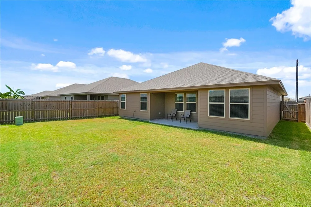 7758 Lariat Toss Drive Corpus Christi, TX 78414
