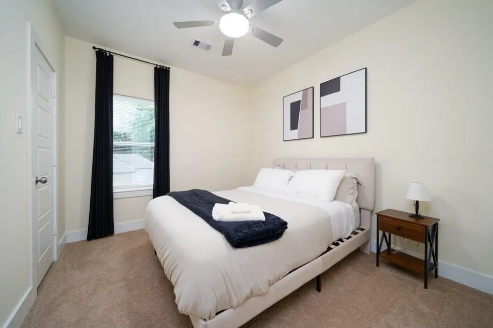 6743 Madrid St Street #B Houston, TX 77021