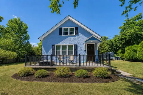 276 W Koch Ave