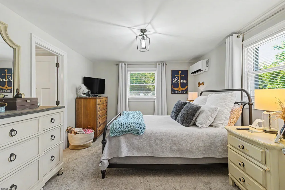 276 W Koch Ave Galloway Township, NJ 08205