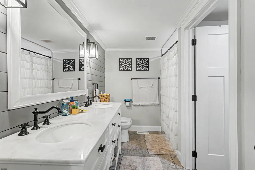 276 W Koch Ave Galloway Township, NJ 08205