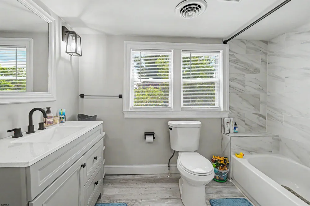 276 W Koch Ave Galloway Township, NJ 08205