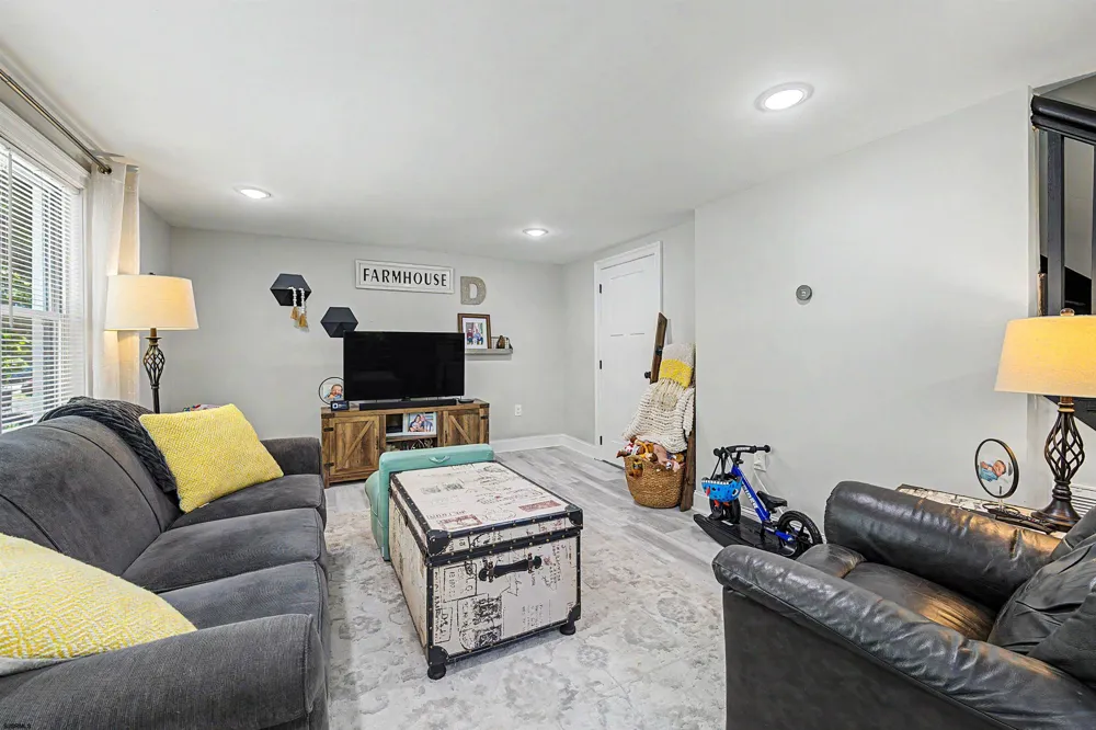 276 W Koch Ave Galloway Township, NJ 08205