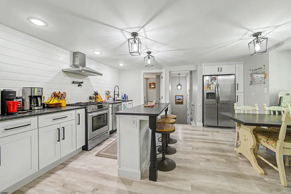 276 W Koch Ave Galloway Township, NJ 08205