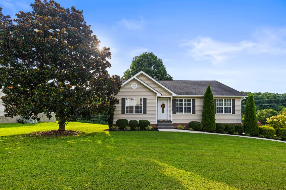 8916 Wings Way Hixson, TN 37343