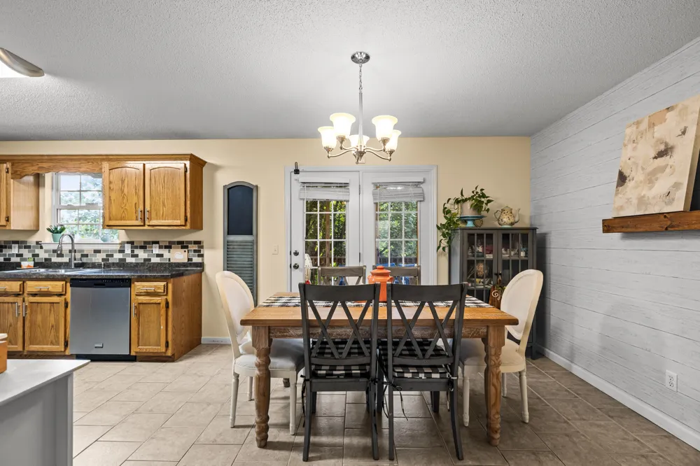 8916 Wings Way Hixson, TN 37343
