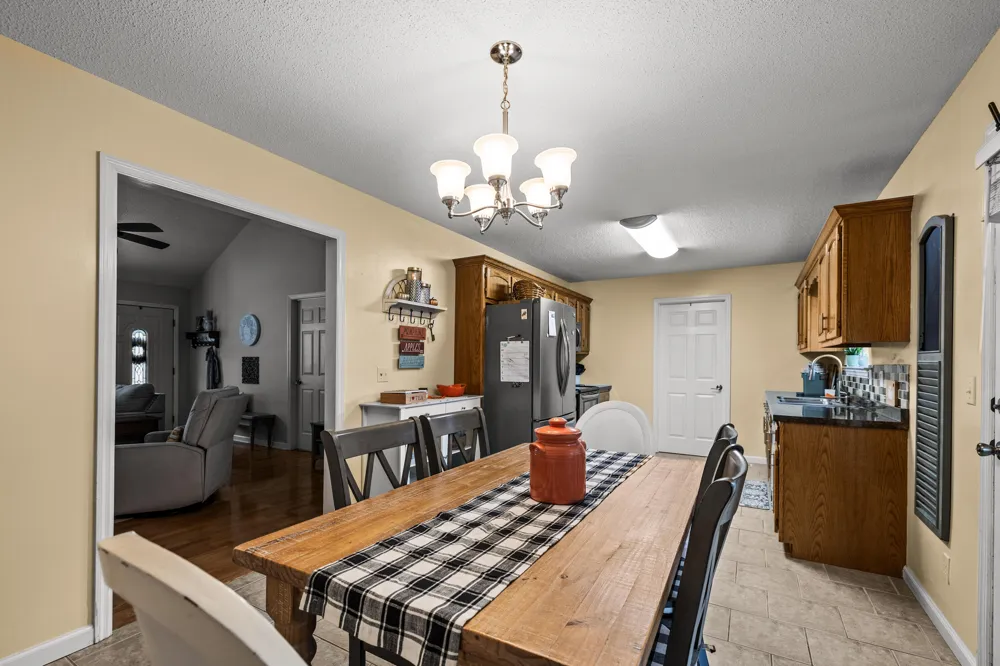 8916 Wings Way Hixson, TN 37343