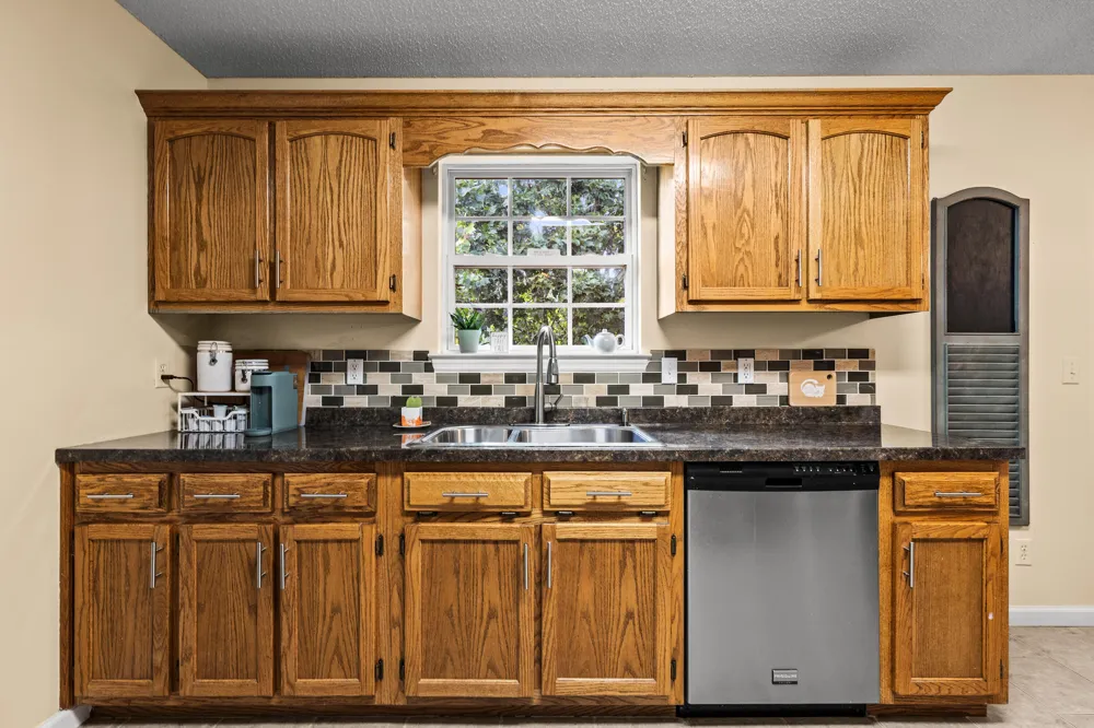 8916 Wings Way Hixson, TN 37343