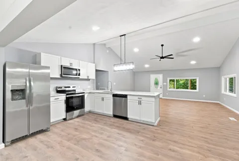 629 Mcclanahan Road SE