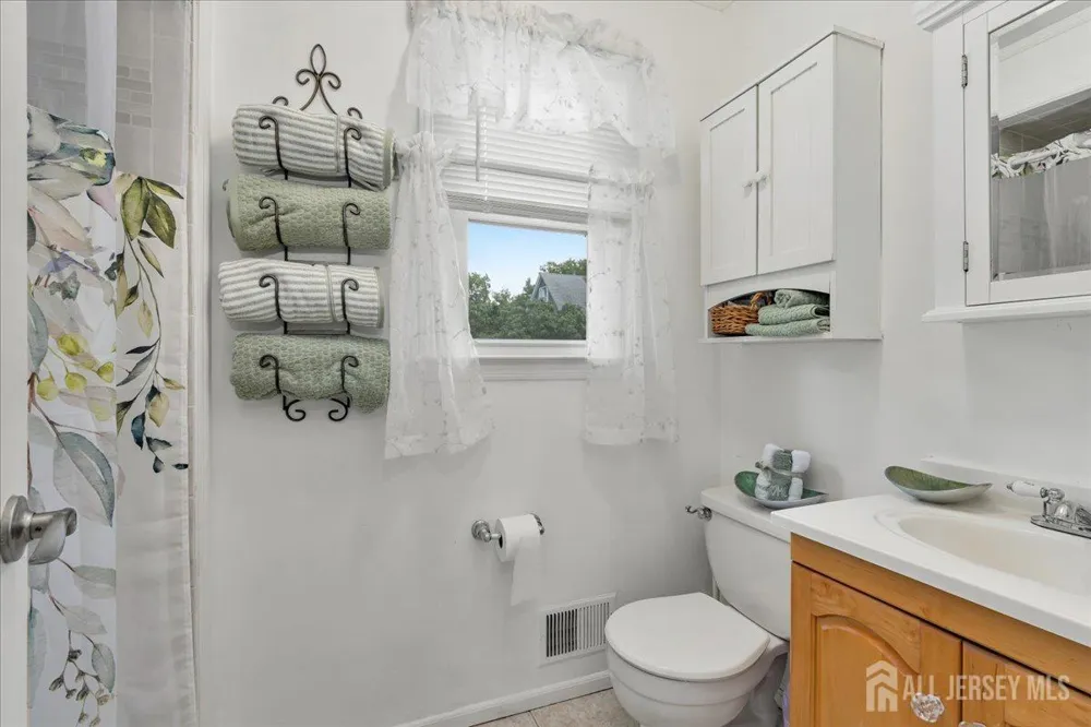 102 Fawn Drive Old Bridge, NJ 07747