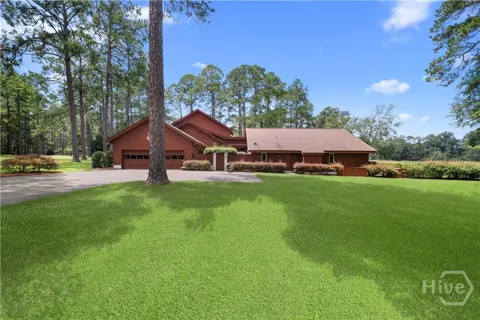 7 Whippoorwill Drive