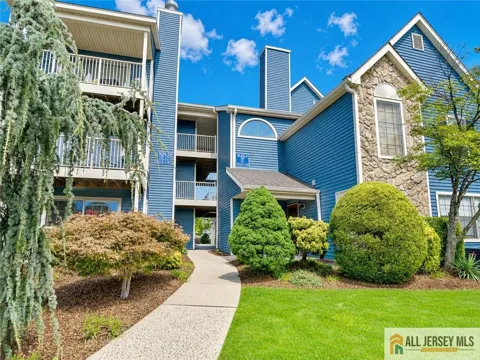 130 Longfield Court #130