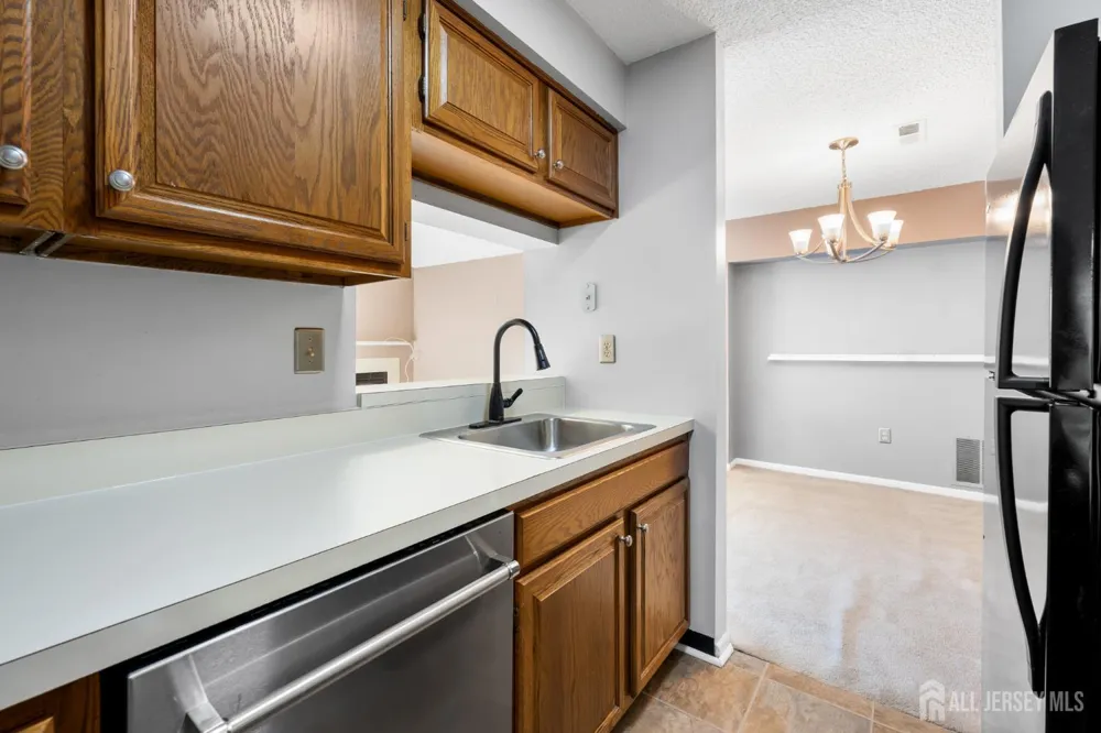 1306 Ravens Crest Plainsboro, NJ 08536