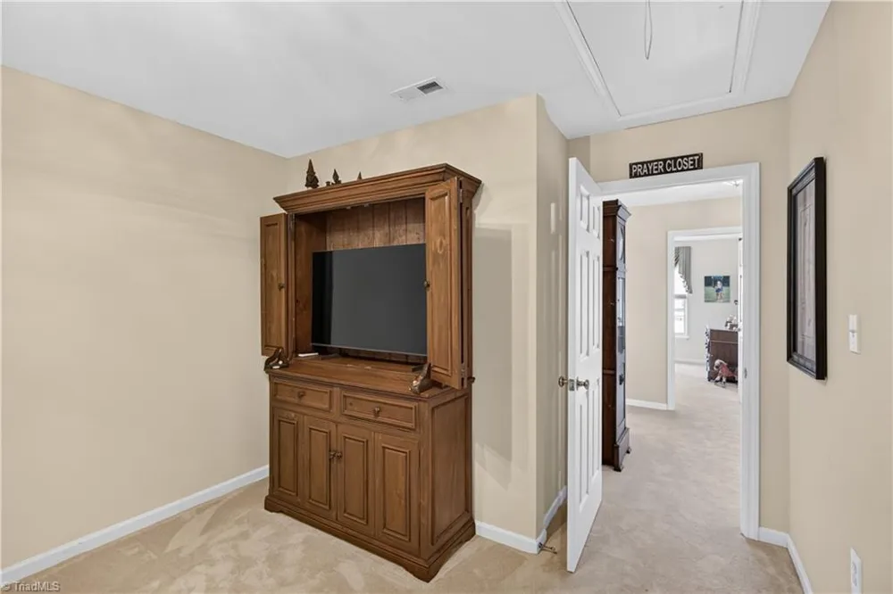 232 Channel Cove Court Jamestown, NC 27282