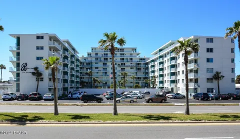 2727 Atlantic Avenue #101