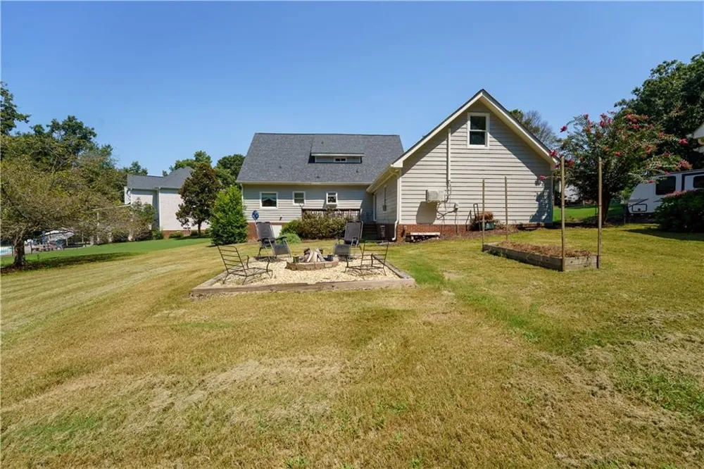 5454 Mccullers Lane Loganville, GA 30052