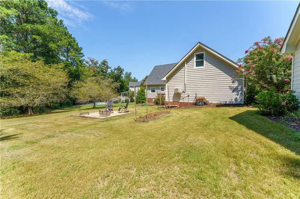 5454 Mccullers Lane Loganville, GA 30052