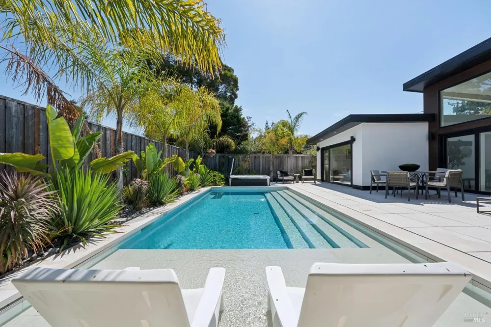 283 Cecilia Way Tiburon, CA 94920