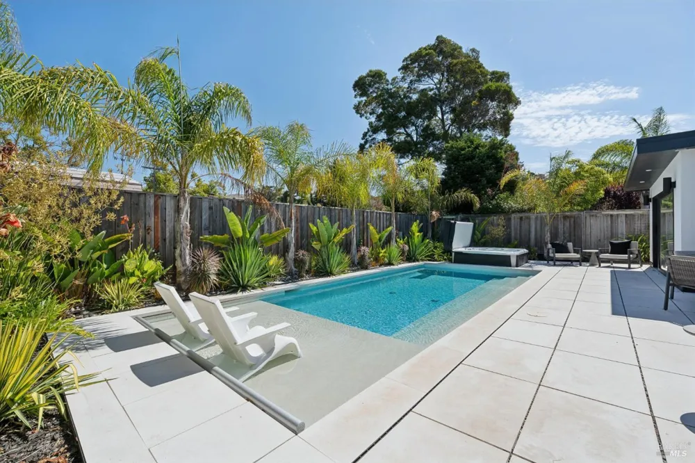 283 Cecilia Way Tiburon, CA 94920