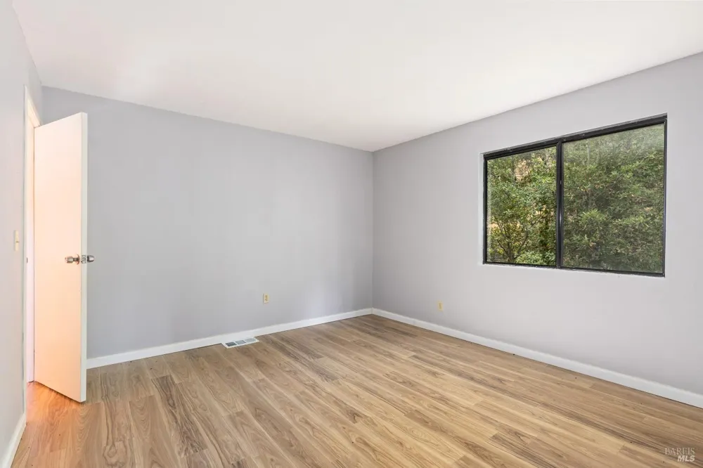 6963 Panoramic Drive Lucerne, CA 95458