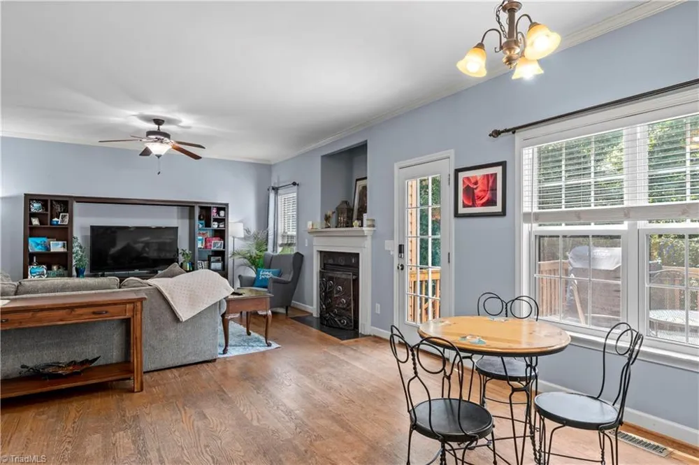 5356 Graycliff Lane Clemmons, NC 27012
