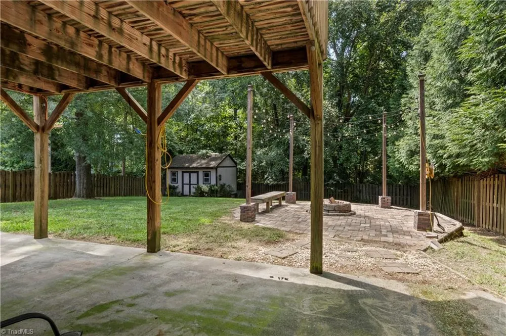 5356 Graycliff Lane Clemmons, NC 27012