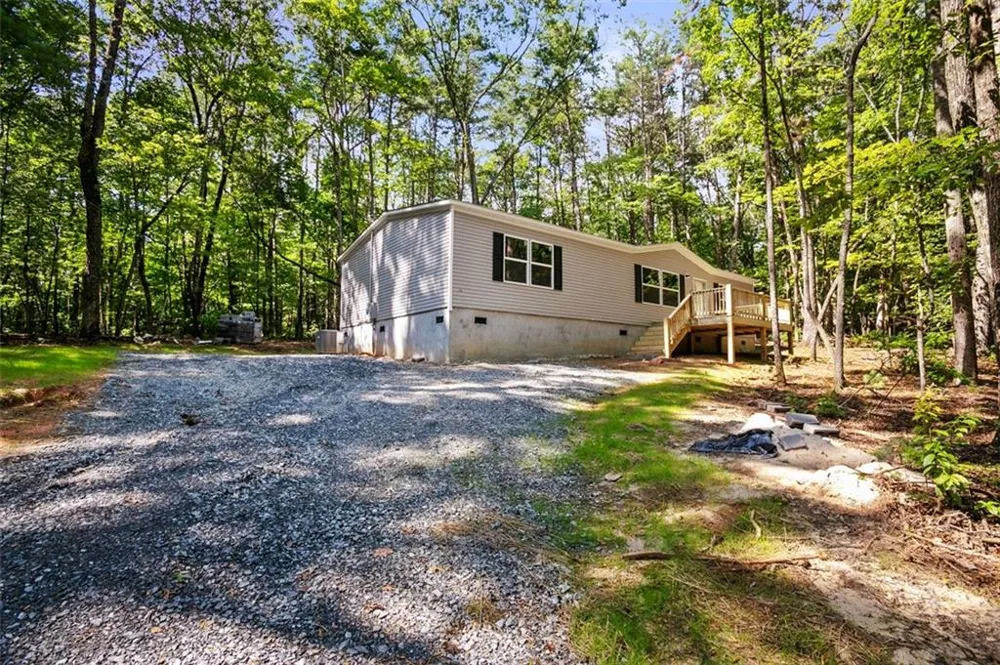8827 Big Creek Road Ellijay, GA 30536