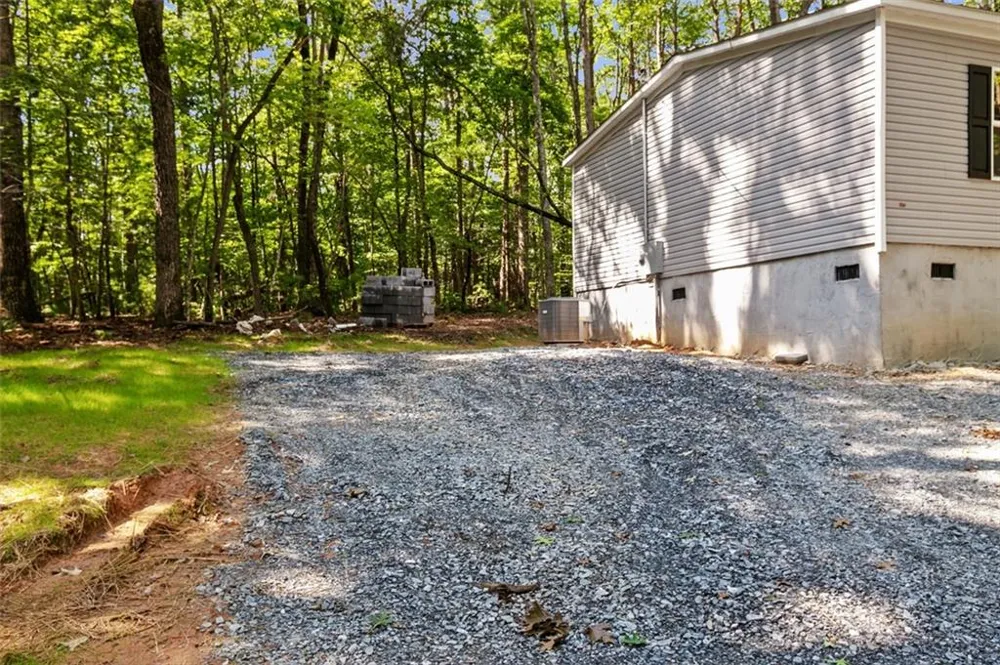 8827 Big Creek Road Ellijay, GA 30536