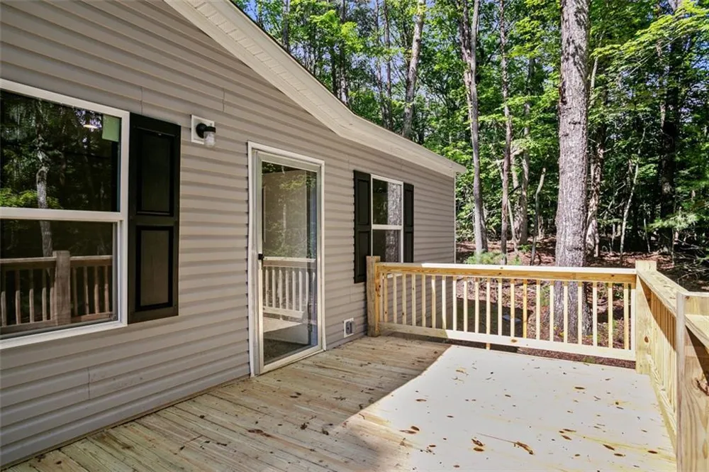 8827 Big Creek Road Ellijay, GA 30536
