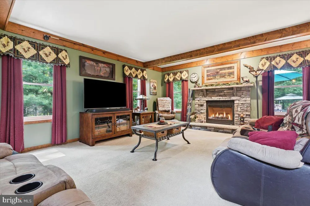 2210 GREEN STREET Lehighton, PA 18235
