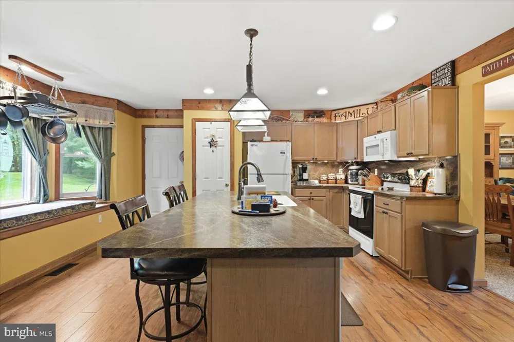 2210 GREEN STREET Lehighton, PA 18235