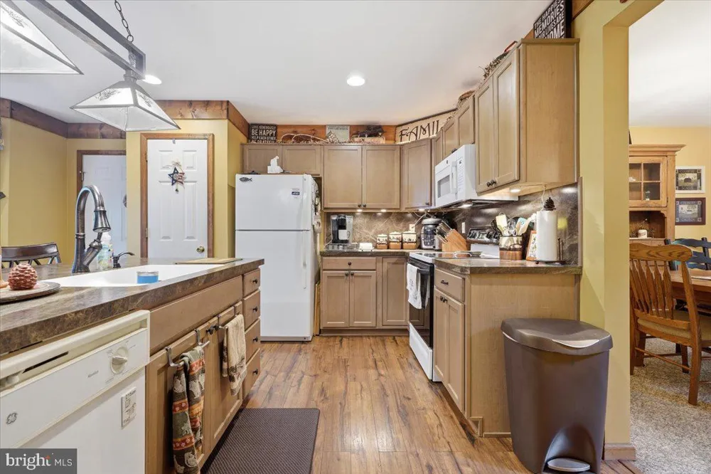 2210 GREEN STREET Lehighton, PA 18235