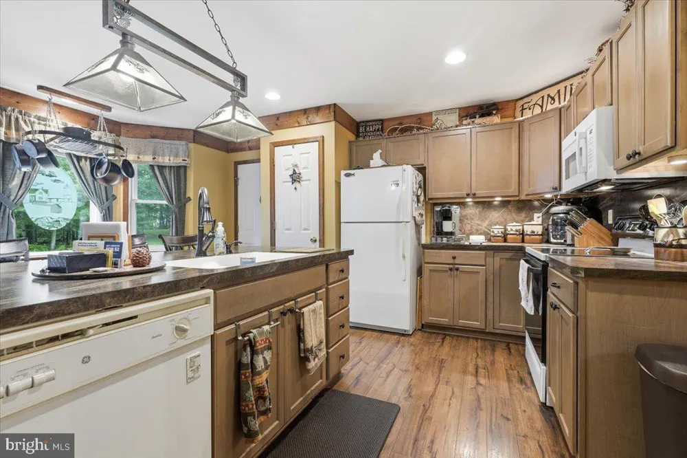 2210 GREEN STREET Lehighton, PA 18235