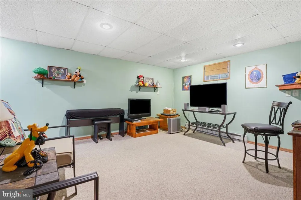 2210 GREEN STREET Lehighton, PA 18235