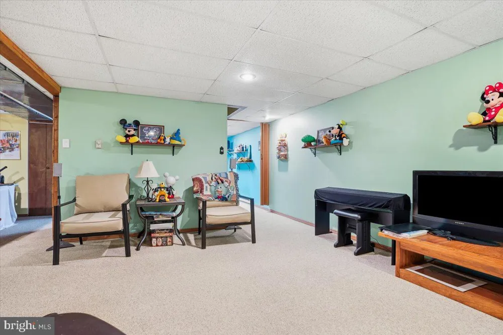 2210 GREEN STREET Lehighton, PA 18235