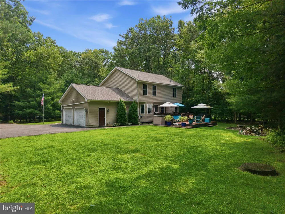 2210 GREEN STREET Lehighton, PA 18235