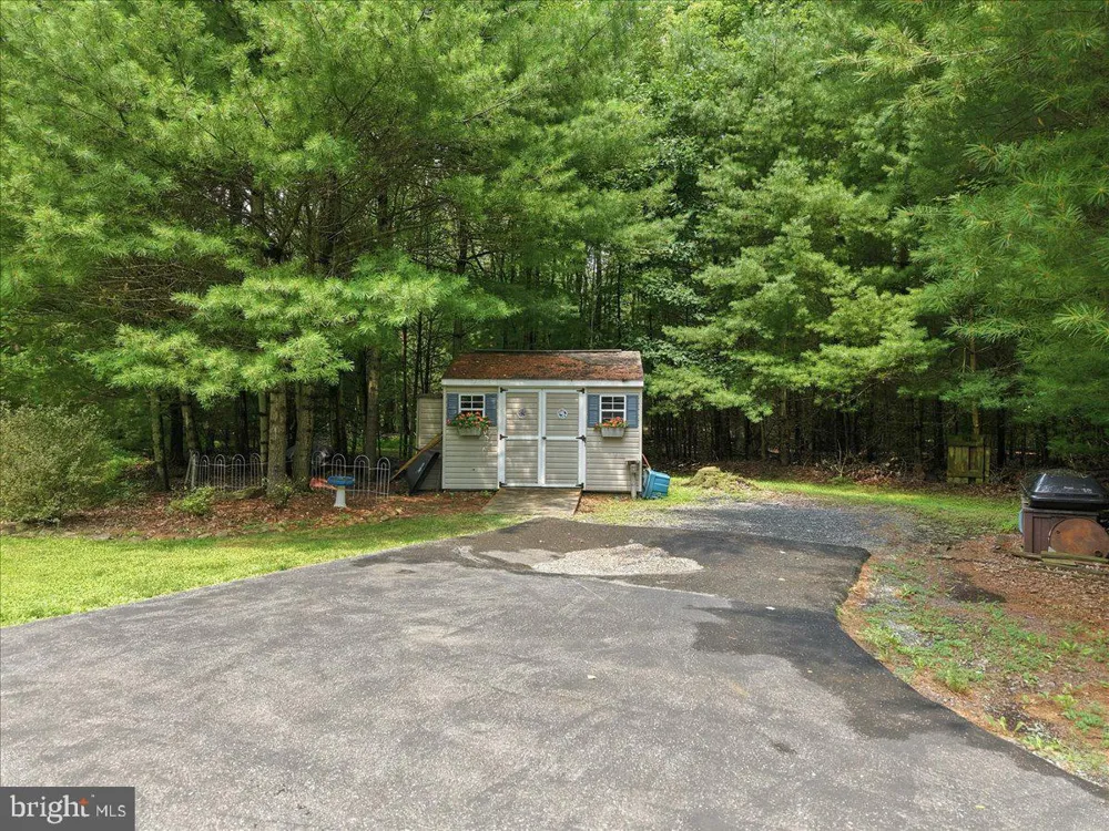 2210 GREEN STREET Lehighton, PA 18235