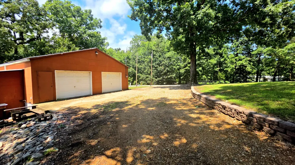 160 Poplar Dr Buchanan, TN 38222