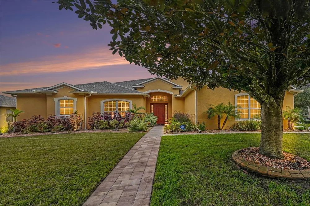 316 HARTS OAK PLACE Seffner, FL 33584